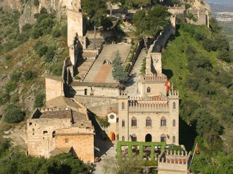 Fragment del Castell de Xàtiva, monument que acull el flux turístic. /  ARXIU