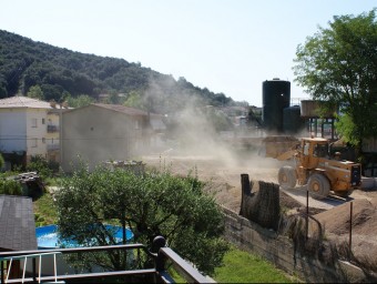 La sitja de formigó ha tornat a ser tema al ple municipal de Sant Feliu de Pallerols. J.C