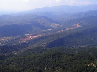 Una vista aèria de la mina d'argila del Pinell de Brai, des de la Cota 705. CEDIDA