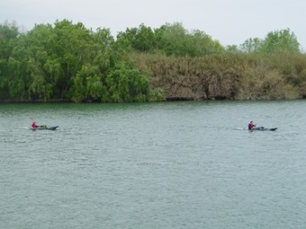 El piragüisme és una de les activitats que s'ha fet al riu durant la Setmana Santa.  A.P