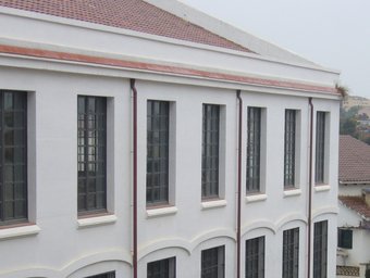 La nau de Can Manyer, on al 2011 s'inaugurarà la nova biblioteca de Vilassar de Dalt.  G.A