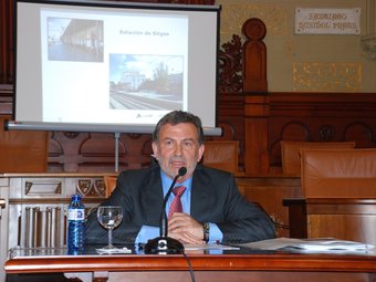 El president d'Adif, Antonio González, durant la presentació del projecte a Sitges.  M.L