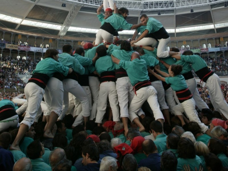 Els Castellers de Vilafranca van descarregar el quatre de nou amb folre i agulla durant el concurs de Tarragona del 2008 ARXIU
