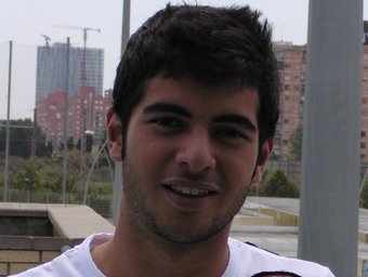 Amat, ahir a la ciutat esportiva, va recordar per a El 9 el seu debut a l'Espanyol i les seves sensacions de futur.  EL 9 / EFE