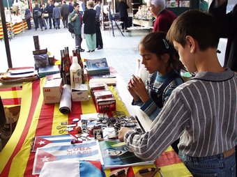 Instantània a una Fira de la Solidaritat anterior. / ARXIU.