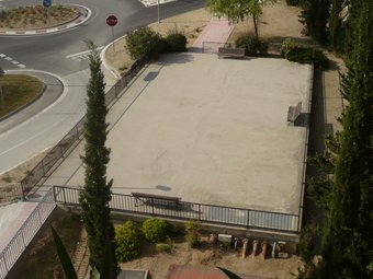 Un dels dipòsits d'aigua situat a sota la plaça de l'entrada de la urbanització l'Ajup i que abasteix el municipi. E.F