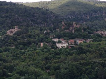 Una vista panoràmica del municipi de Querol, un dels més grans de les comarques tarragonines.  A. ESTALLO