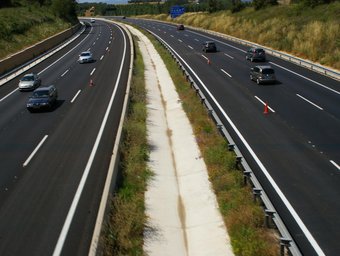 Una imatge del tram de l'ampliació de l'autopista AP7 entre Maçanet de la Selva i Fornells.