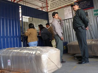 Els cadàvers es van identificar a Perú des d'on es van trasllada en avió EFE