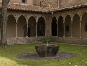 Foto d'arxiu del claustre del Monestir de Sant Joan de les Abadesses CONSORCI RIPOLLÈS DESENVOLUPAMENT