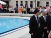 Un moment de la inauguració de les piscines.