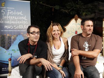 Àngel Sala, Pilar Castro i Sergi López, els membres del jurat durant l'entrega de premis del festival empordanès. MAS SORRER