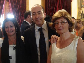 Elvira Garcia, amb l'alcalde d'Elx i la consellera d'Agricultura. CASTILLO GÓMEZ