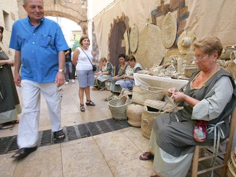 Imatge dels paradistes de la fira medieval.