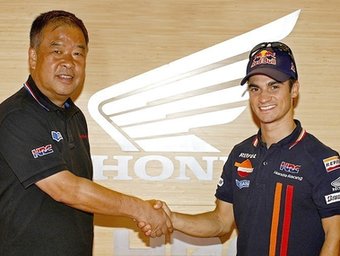 Pedrosa encaixa amb Suzuki, el president d'Honda MOTO GP