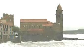 Una imatge de Cotlliure sota el temporal. TV3