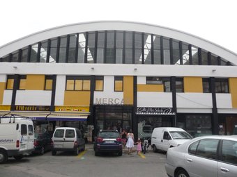 La façana principal remodelada del mercat municipal de la Ràpita. R.ROYO