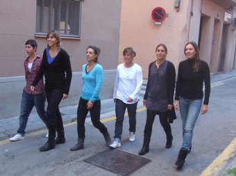 D'esquerra a dreta, Carla Suárez, Maria José Martínez, Núria Llagostera, Lourdes Domínguez, Anabel Medina i Arantxa Parra, fermes en les seves reivindicacions per al bé del tennis femení.  X.A