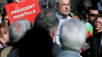 El candidat a la reelecció, José Montilla en un acte al parc de la Guineueta MARTA PÉREZ