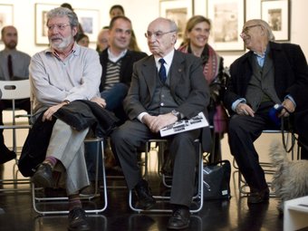 Leopold Pomés, Toni Catany, Joan Colom i Oriol Maspons, junts ahir durant la presentació de la mostra ROBERT RAMOS