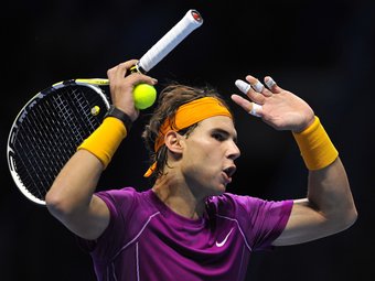 Nadal protesta iradament una decisió del jutge.  GLYN KIRK / AP