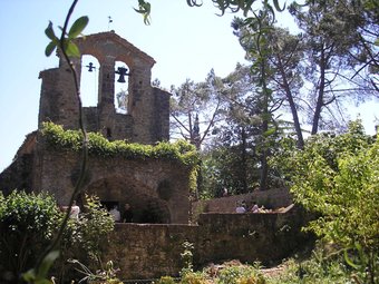 Església de Sant Andreu de Pedrinyà. Púbol és l'altre gran bé a protegir, i ja ho està. EL PUNT