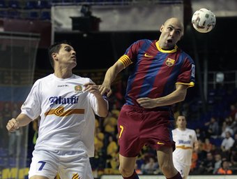 El Barça i el Marfil miren cap amunt amb vista a la segona volta de la lliga.  JOSEP LOSADA