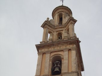 Vista del campanar de l'església d'Almoines. CEDIDA