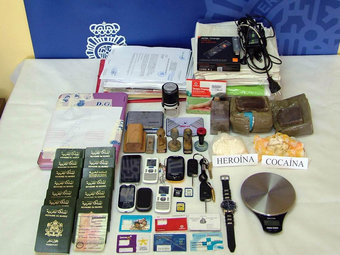 Substàncies, documents i objectes decomissats per la policia espanyola ACN