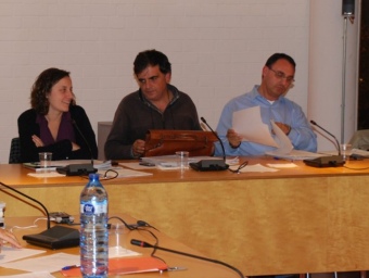 Els regidors de CiU-Via Núria Mestre, Lluís Giralt i Francesc Pérez, en una imatge d'arxiu. M.L