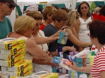 Imatge d'una edició de les jornades contra el càncer que se celebren a Vilassar de Dalt. EL PUNT