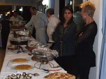 Imatge del sopar inaugural de la 17a Pesolada de Caldes d'Estrac. MÒNICA FARRÉ