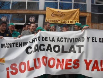 Protesta davant la planta de Cacaolat del Poblenou. ARXIU