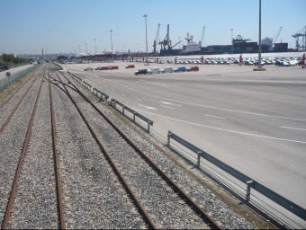 El port de Tarragona necessita una connexió urgent amb vies d'ample europeu fins a Castellbisbal, per tenir un accés ferroviari directe a Europa. Ò.P.J