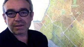 Jordi Bosch a les oficines d'urbanisme de l'ajuntament. R. E