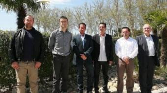 D'esquerra, a dreta: Sebastián Mateo (PP), Jordi Mulà (ERC), Julio Rico (Emprenedors per Santa Cristina), Ricard Herrero (PSC), Tony Ceballos (SI) i Josep Llensa (CiU). MANEL LLADÓ