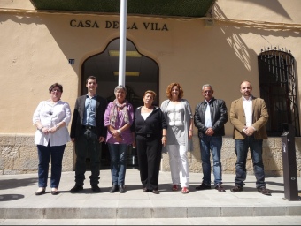 Els candidats de Malgrat: Ana Vega (PP), Daniel Hernández (Ciutadans), Obdúlia Cuatrecases (ERC), Conxita Campoy (PSC), Neus Serra (CiU), Antoine Nolla (SI) i David Comas (PxC). Falta Jordi Medina (ICV-EUiA). T.M