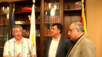 Marcel Mateu (esquerra) vicepresident del Consell General en una trobada recent a Perpinyà ambJoan Puigcercós i Joaquim Nadal. JM ARTOUZOUL