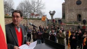 L'alcalde, Ramon Vilalta, el dia que es va celebrar la consulta per la independència a Sant Jaume de Frontanyà, el desembre del 2009 ORIOL DURAN