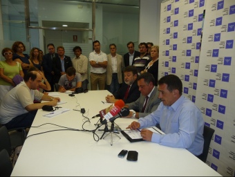 Guillem Aresté, Xavier Badia i Diego Sánchez van comptar amb el suport de diferents representants dels partits. T.M
