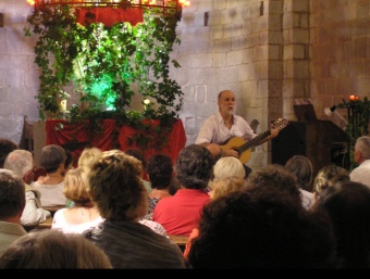 Josep Tero en el concert de Torroella de Fluvià. CARLES RIPOLL