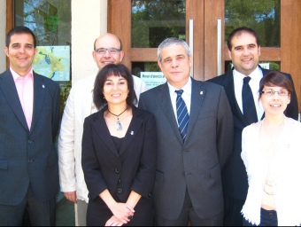 L'equip de govern de Sant Llorenç , amb l'alcalde, Ricard Torralba, en tercer lloc per la dreta EL PUNT