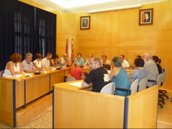 Imatge general del ple de constitució del cartipàs pel mandat 2011-2015 celebrat ahir a la tarda a l'Ajuntament de Malgrat de Mar. T.M