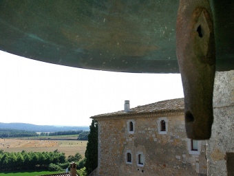 El castell de Sant Mori, vist des del campanar de l'església. MANEL LLADÓ