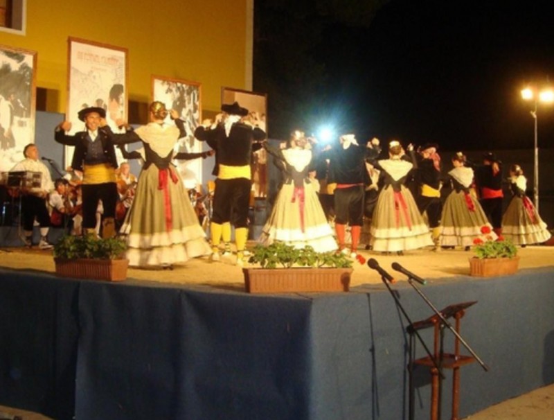 Instantània d'una edició anterior del Festival de Folklore. ARXIU MUNICIPAL