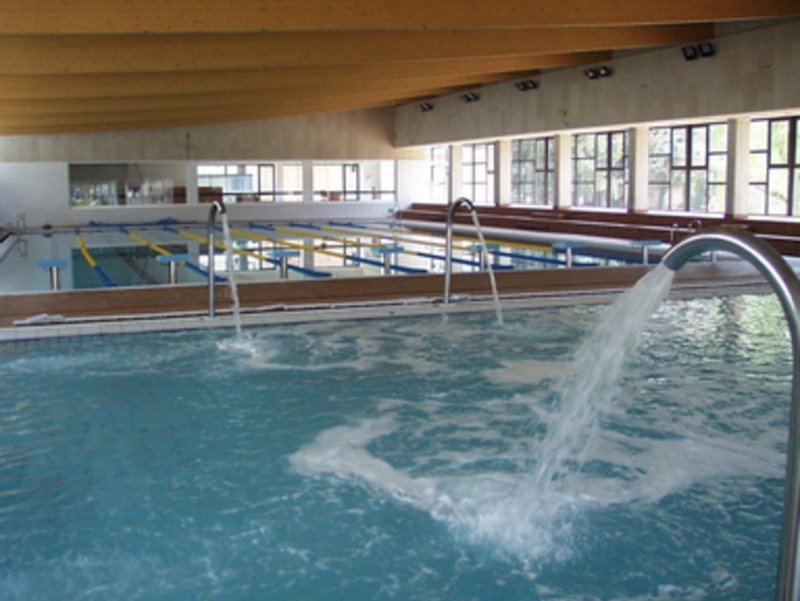 La piscina del complex guixolenc de la Corxera, un dels serveis que es podria compartir J.T
