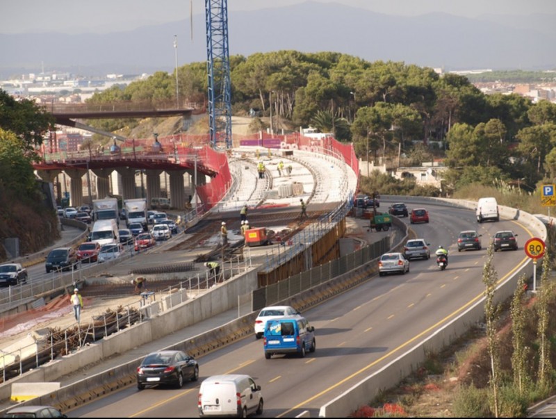 Les obres del carril VAO de la C-58 ahir a la tarda en el punt de la pèrgola trident a l'altura de Montcada C.A.F