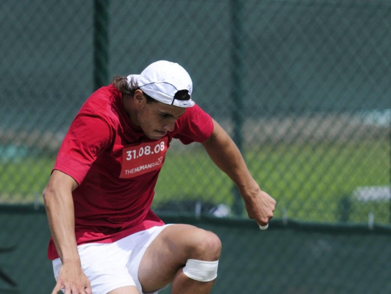 Rafael Nadal, jugant a ‘fut-tennis' EFE