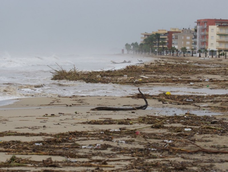  Imatge de la platja de Salou després de les fortes pluges. Juan Carlos León