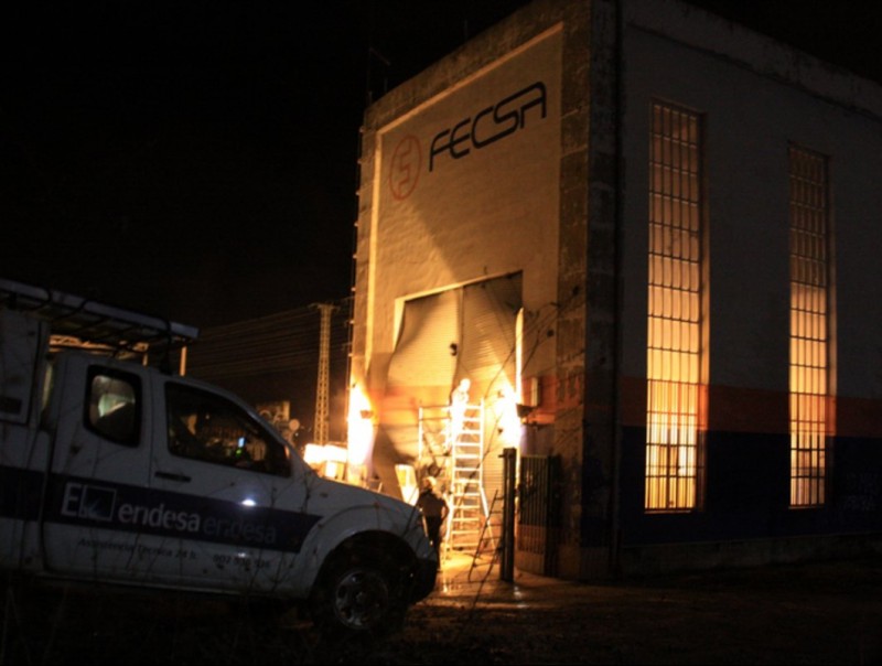 Visió general de les instal·lacions de Fecsa-Endesa afectades per un incendi aquest vespre a Martorell ACN